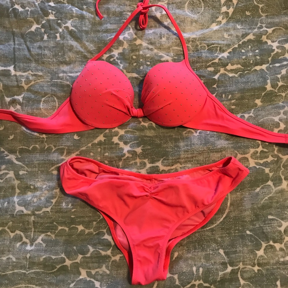 Victoria’s Secret PINK bikini